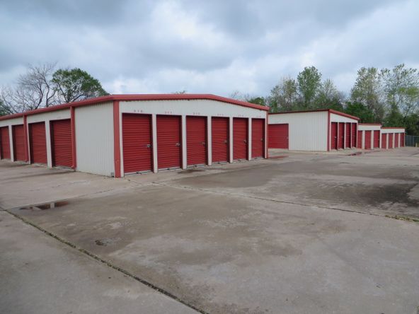 2401 W Grand Ave, Chickasha, OK 73018